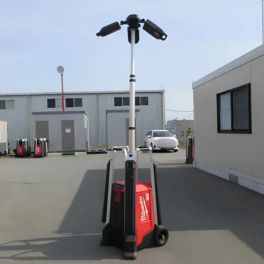 Milwaukee MXFTL portable battery tower light 7
